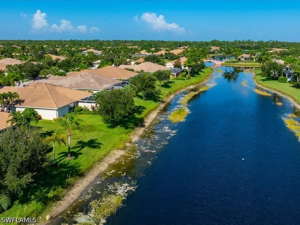 Genova Court Naples, FL 34114