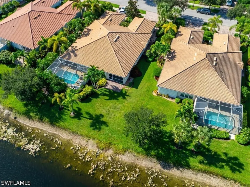 Genova Court Naples, FL 34114
