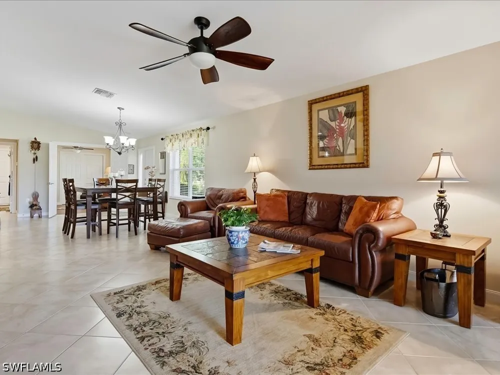 Genova Court Naples, FL 34114