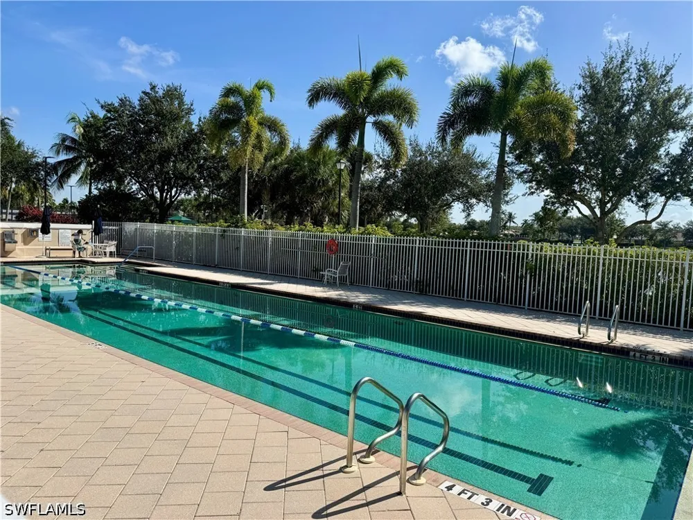 Genova Court Naples, FL 34114