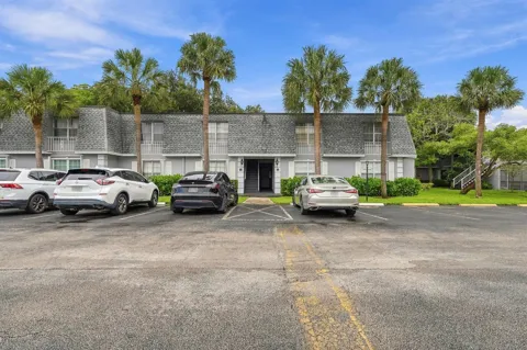 424 NW 70TH AVENUE #121