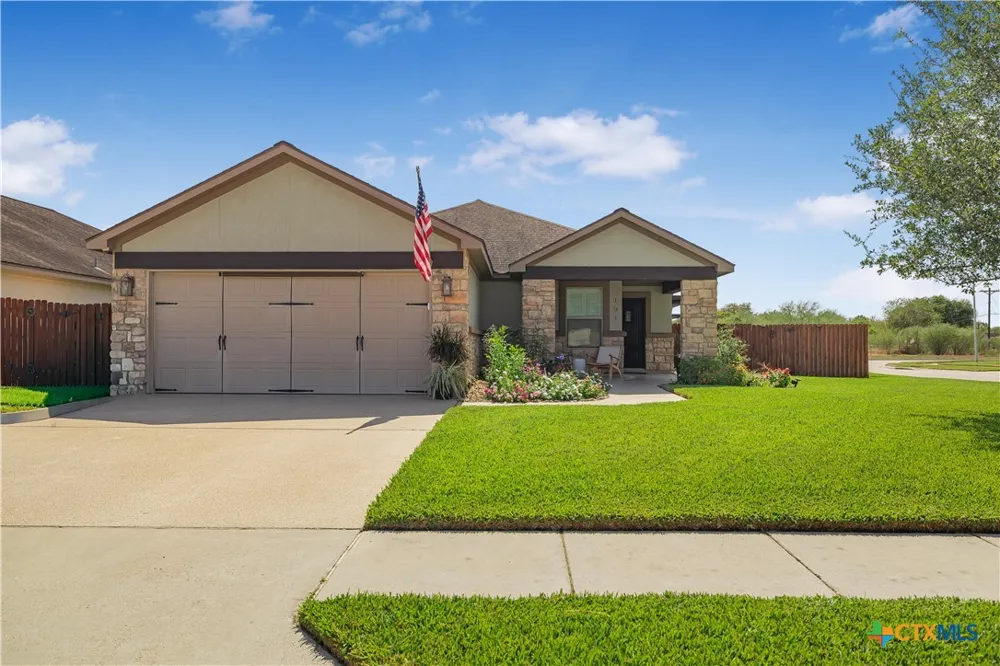 101 Gabbiano Court Victoria, TX 77904