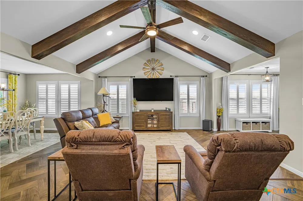 101 Gabbiano Court Victoria, TX 77904