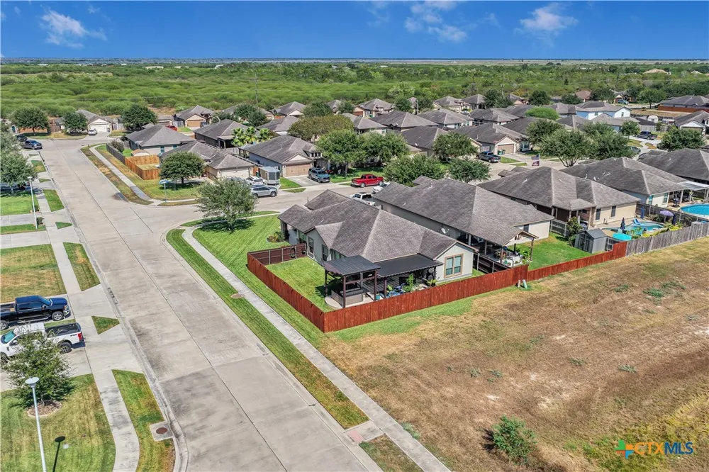 101 Gabbiano Court Victoria, TX 77904