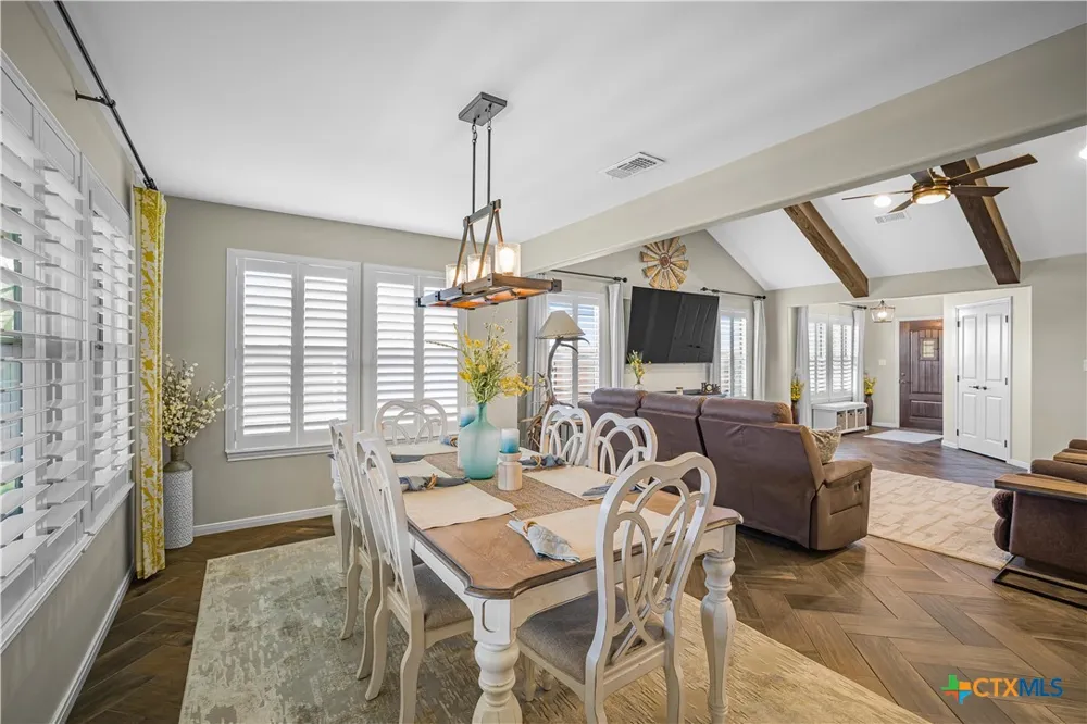 101 Gabbiano Court Victoria, TX 77904