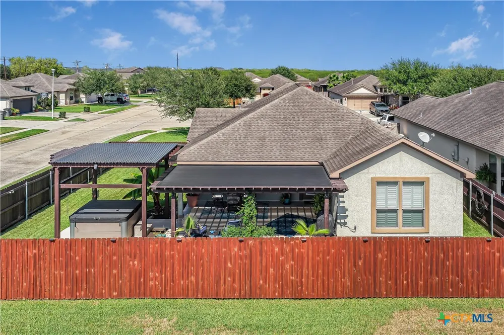101 Gabbiano Court Victoria, TX 77904