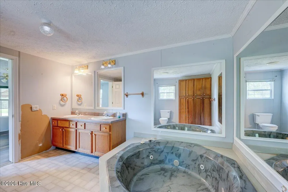 102 Gloria Court Vanceboro, NC 28586