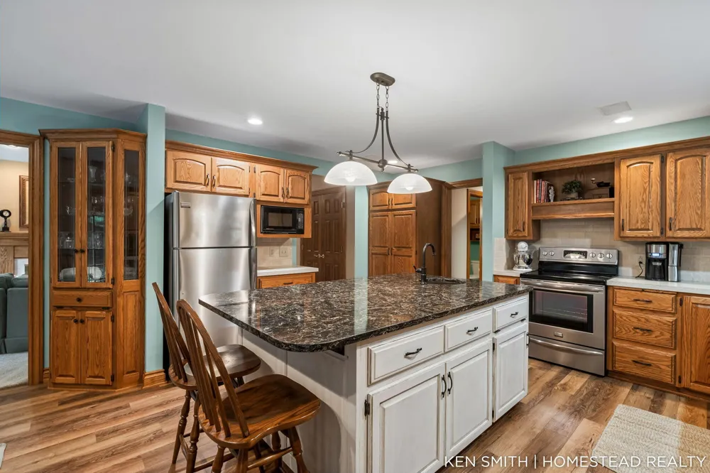 1876 Columbus Street Holland, MI 49424