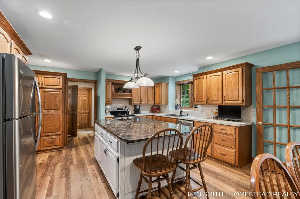 1876 Columbus Street Holland, MI 49424