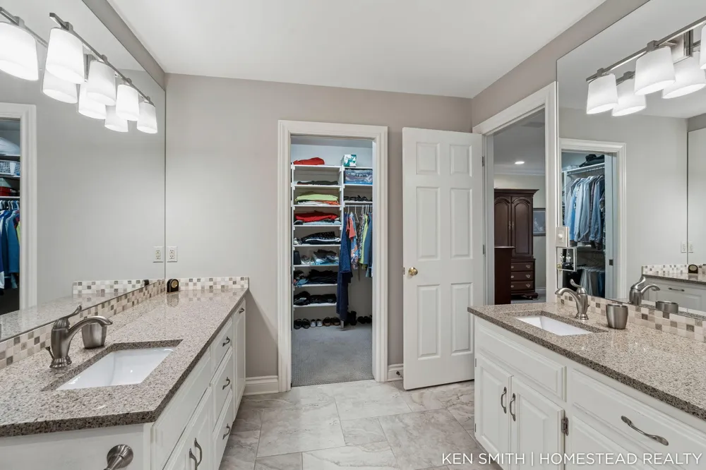 1876 Columbus Street Holland, MI 49424