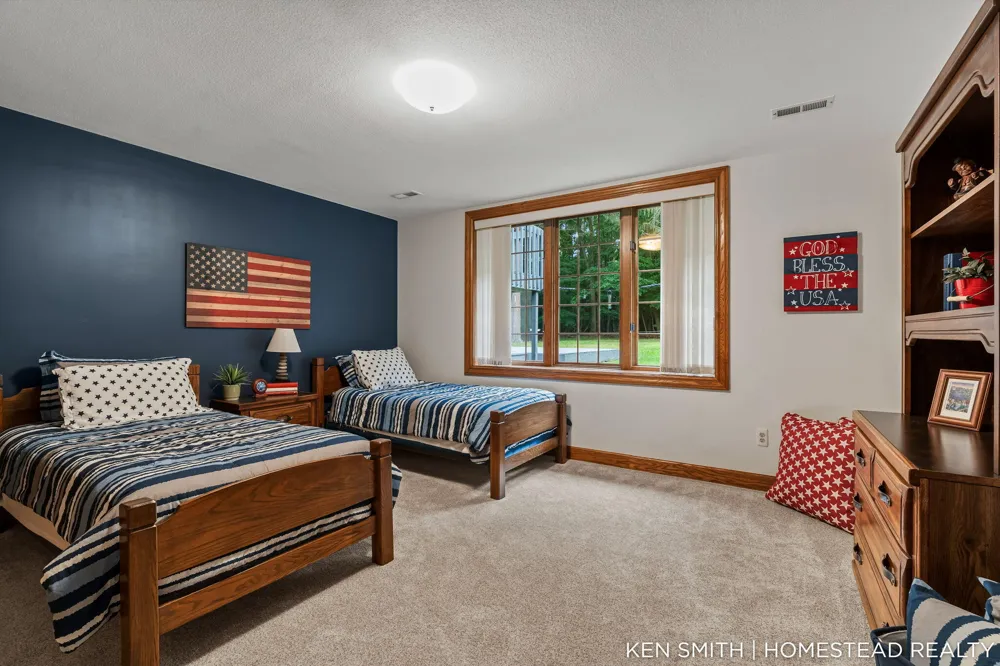 1876 Columbus Street Holland, MI 49424