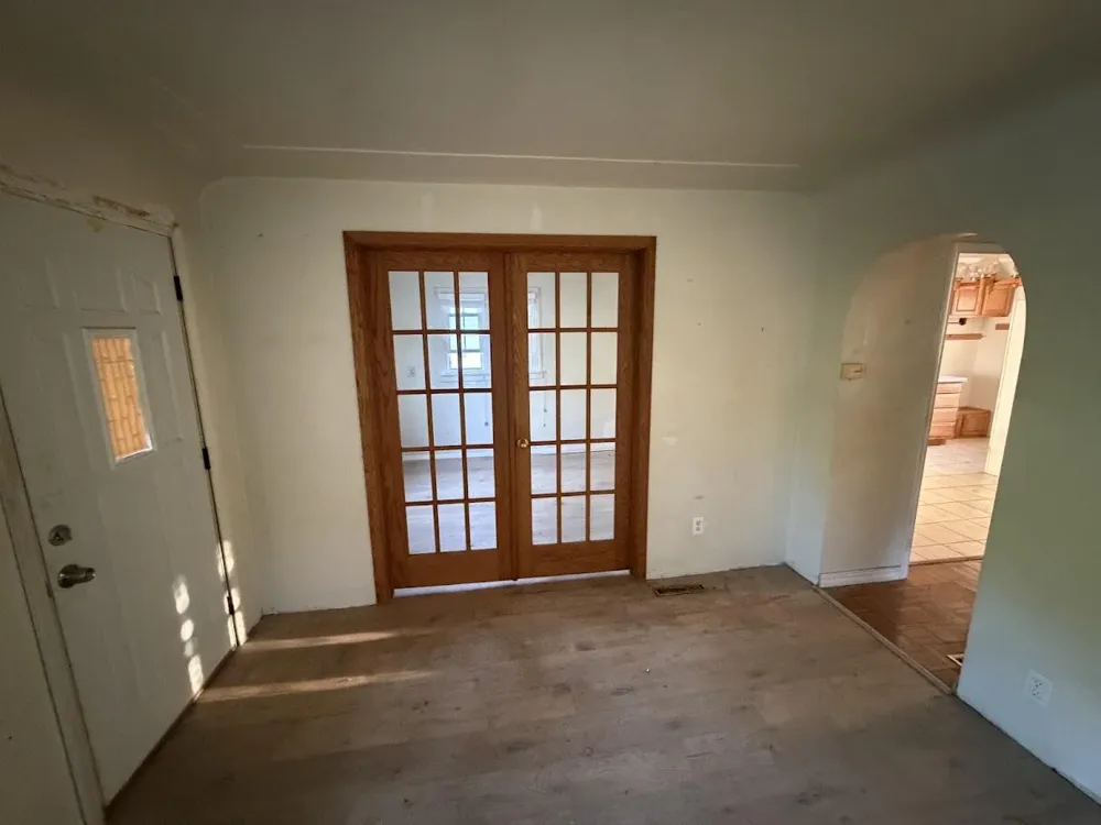 2744 Huizenga Street Muskegon, MI 49444