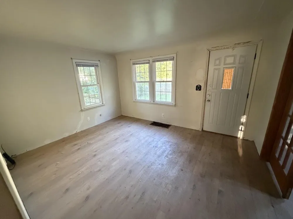 2744 Huizenga Street Muskegon, MI 49444