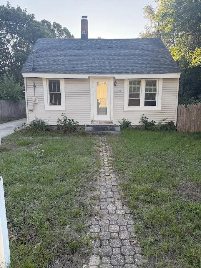 2744 Huizenga Street Muskegon, MI 49444