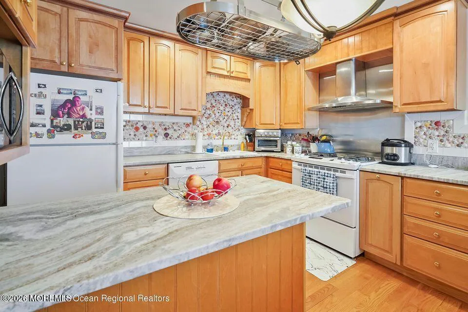 220 Marine Place Avon-by-the-sea, NJ 07717