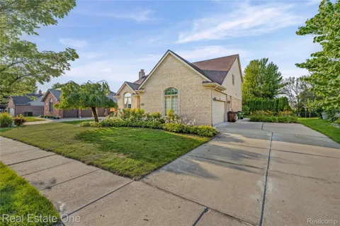 13987 Glenwood Drive