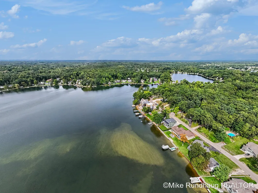8851 Je-NE-Be Drive NE Courtland Township, MI 49341