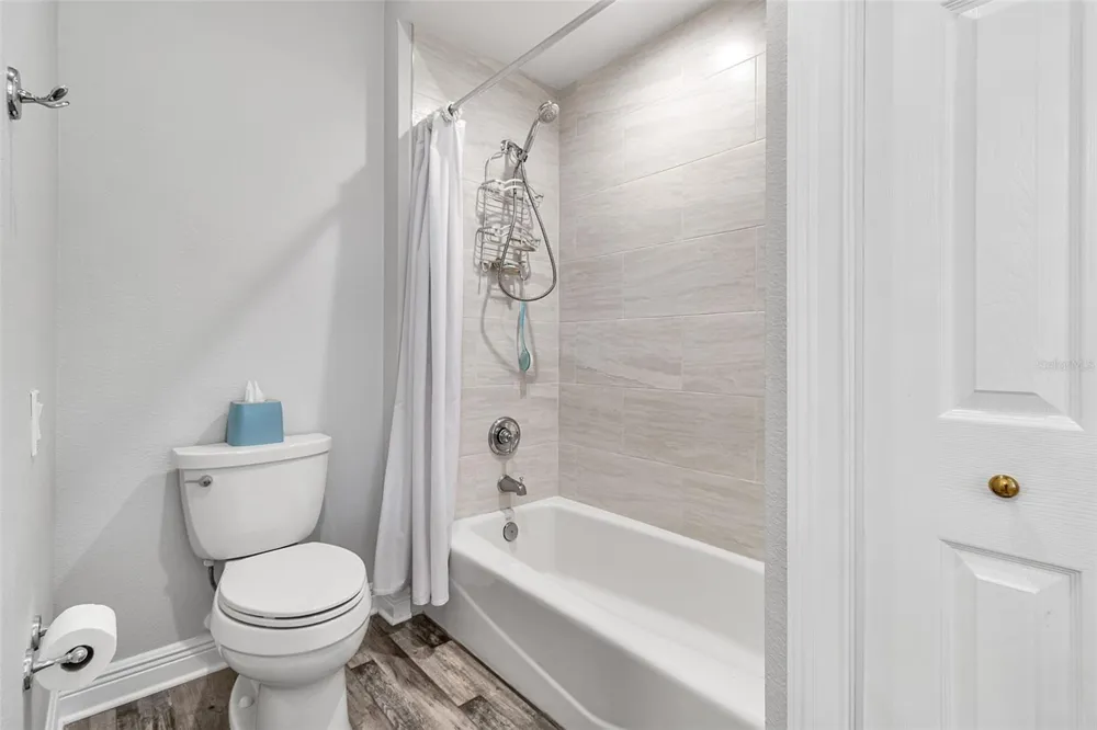362 MACEWEN DRIVE Osprey, FL 34229