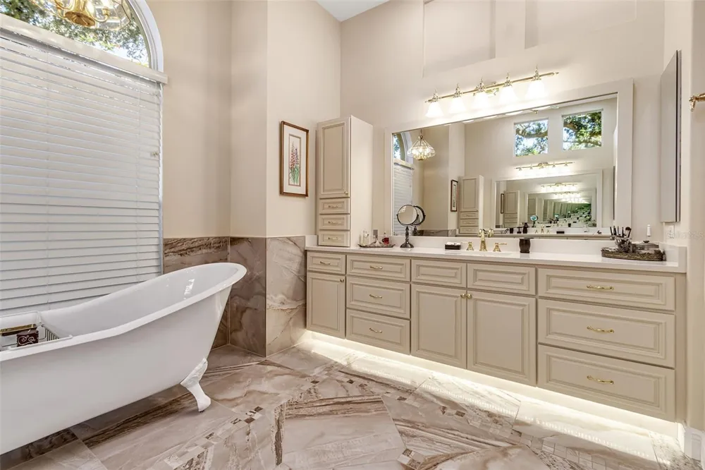 362 MACEWEN DRIVE Osprey, FL 34229