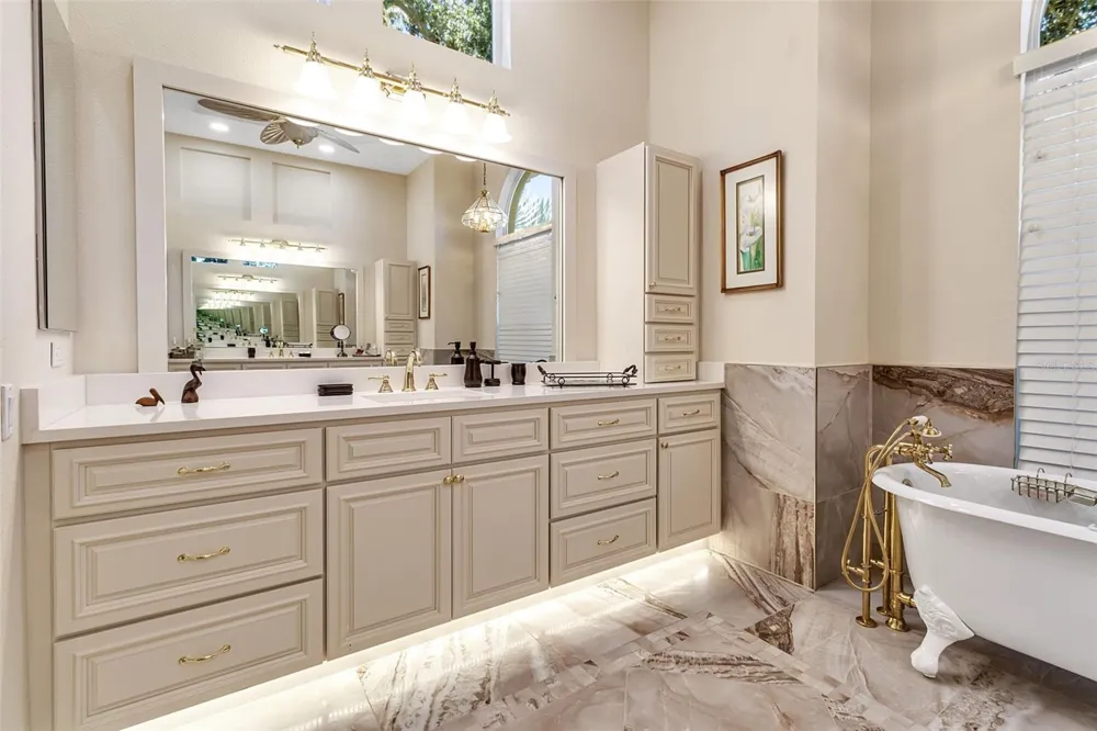 362 MACEWEN DRIVE Osprey, FL 34229