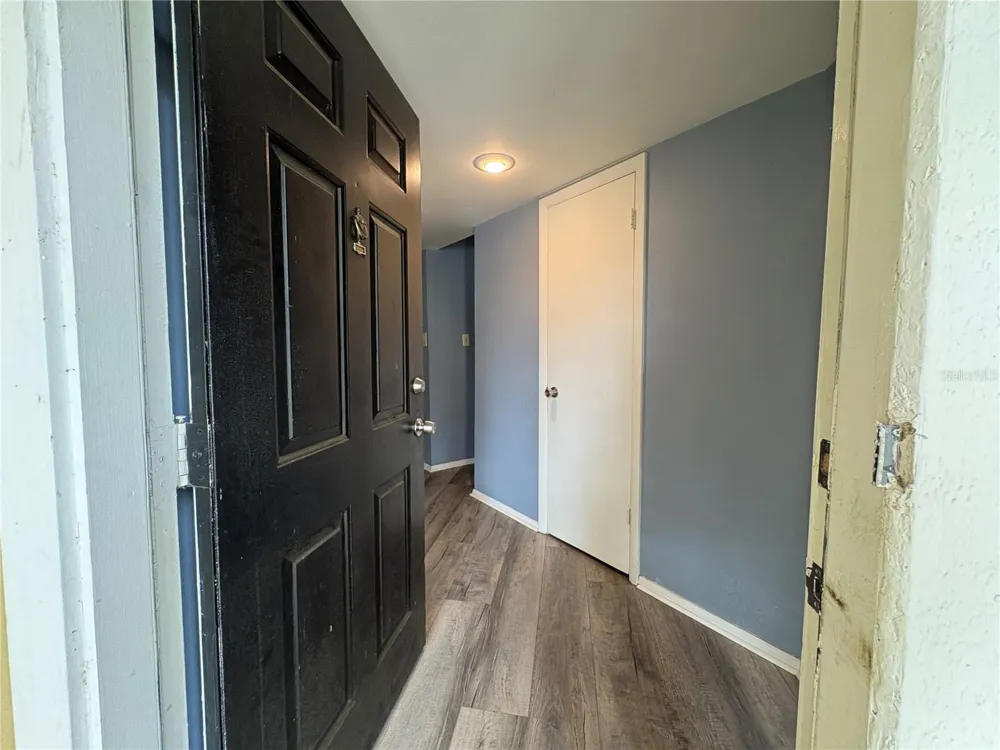 8702 MALLARD RESERVE DRIVE #104 Tampa, FL 33614
