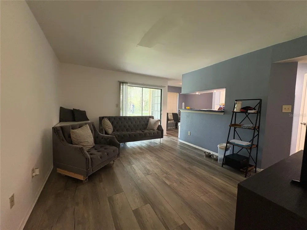 8702 MALLARD RESERVE DRIVE #104 Tampa, FL 33614