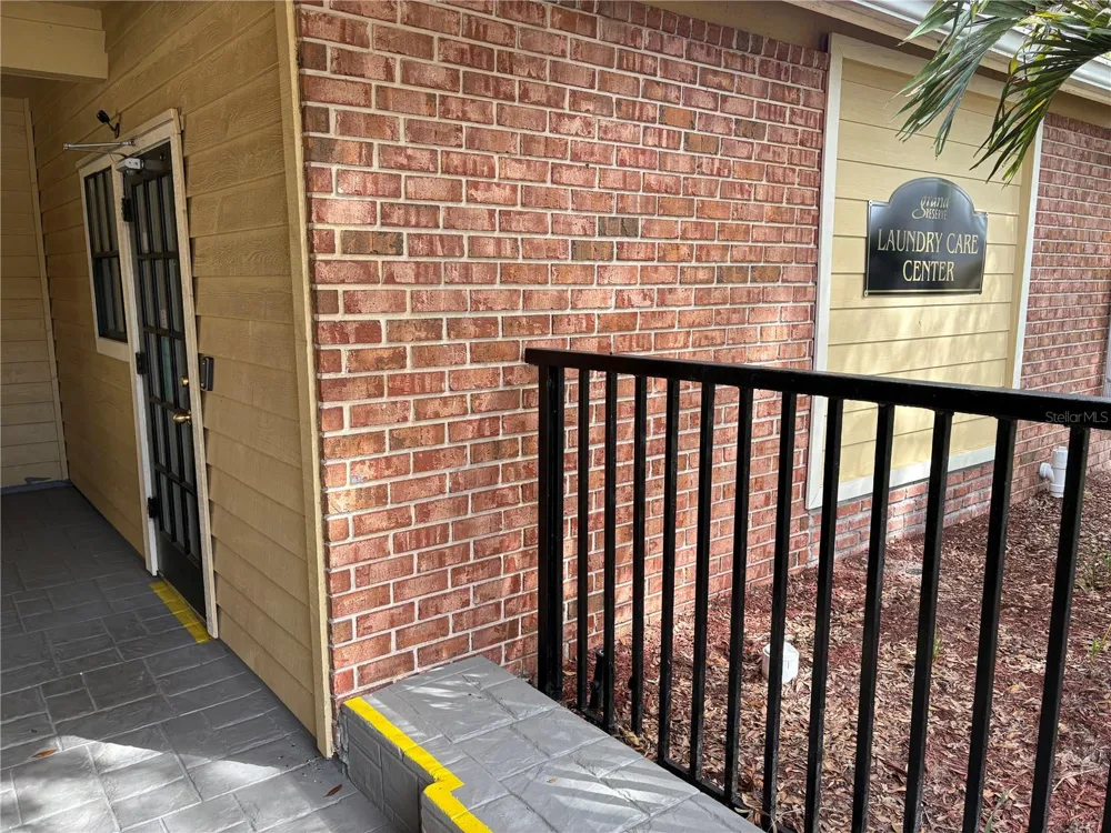 8702 MALLARD RESERVE DRIVE #104 Tampa, FL 33614