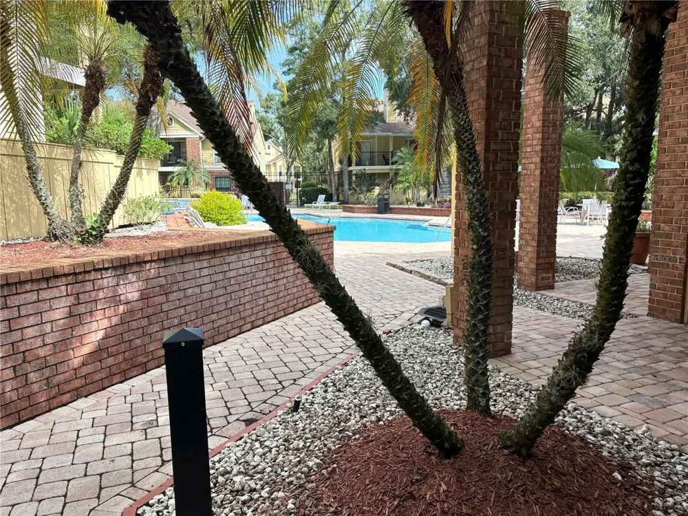 8702 MALLARD RESERVE DRIVE #104 Tampa, FL 33614