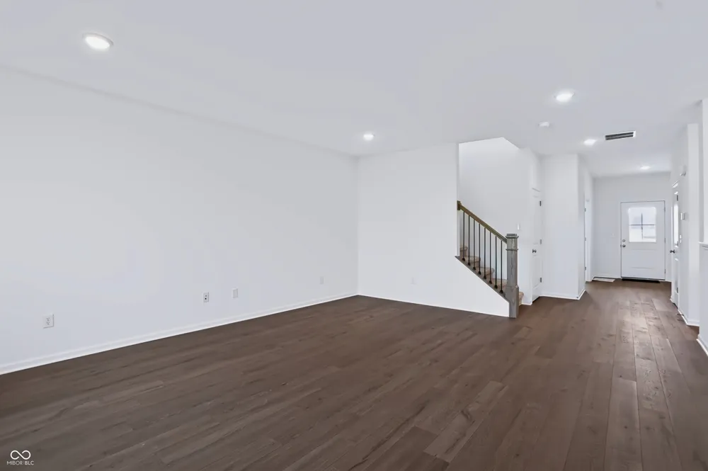 8689 Meadowlands Court Plainfield, IN 46168
