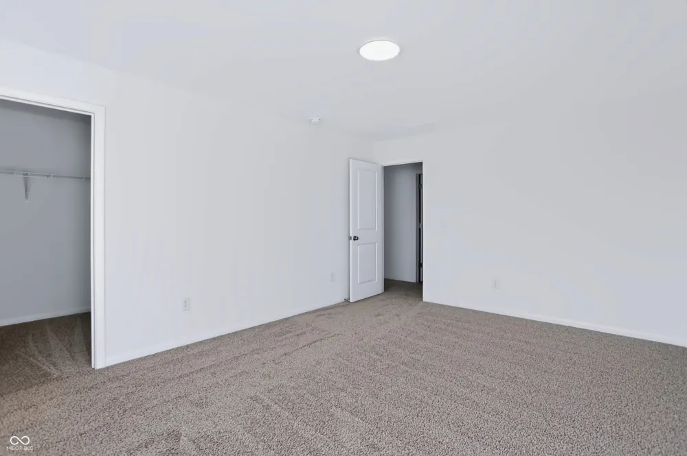 8689 Meadowlands Court Plainfield, IN 46168