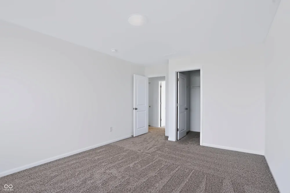 8689 Meadowlands Court Plainfield, IN 46168