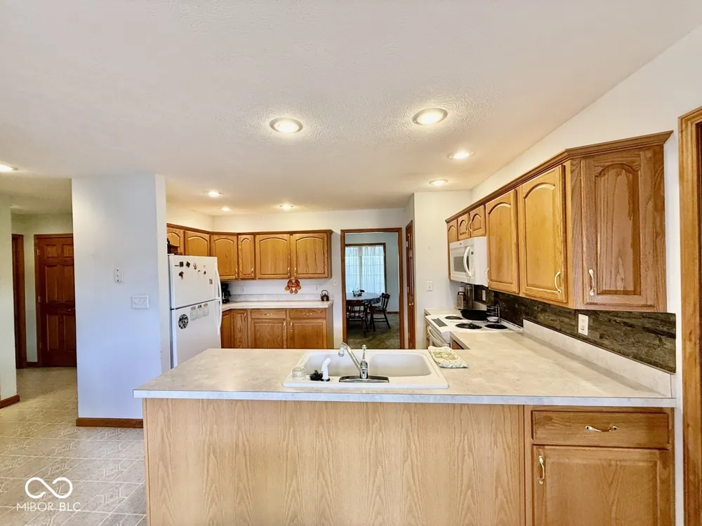 8621 County Road 425 W Brazil, IN 47834