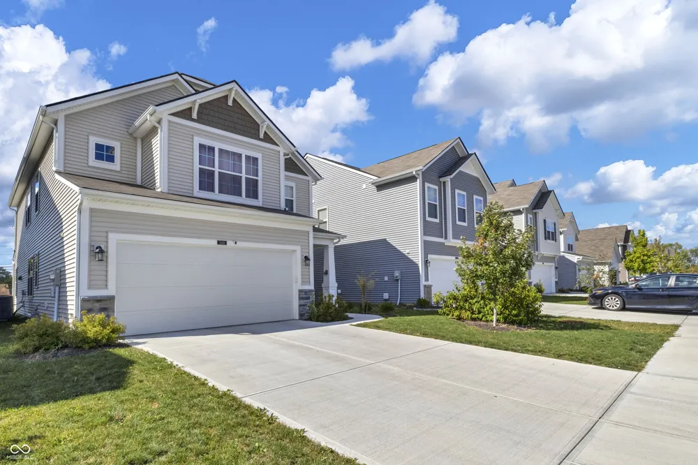 5146 Triple Crown Way Indianapolis, IN 46237