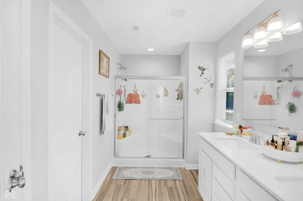 5146 Triple Crown Way Indianapolis, IN 46237
