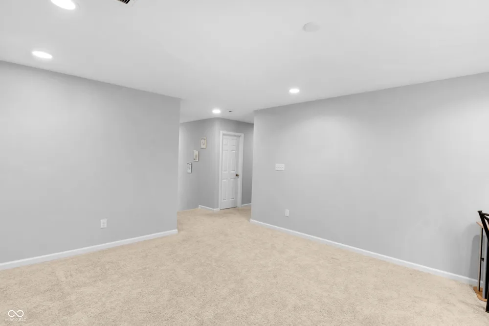 5146 Triple Crown Way Indianapolis, IN 46237
