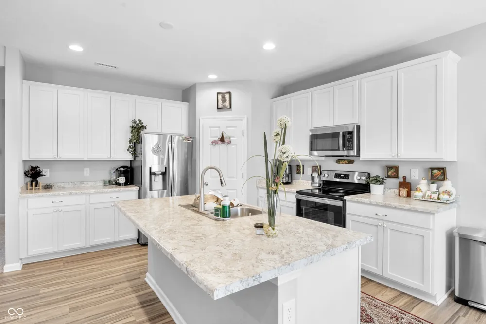 5146 Triple Crown Way Indianapolis, IN 46237
