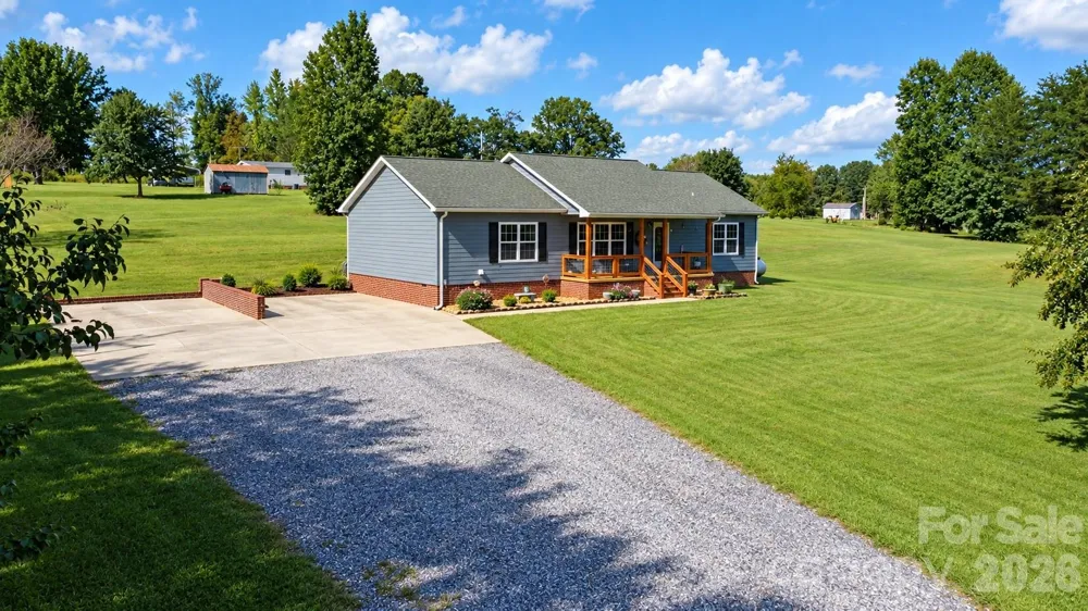 1046 Edgemont Terrace Morganton, NC 28655