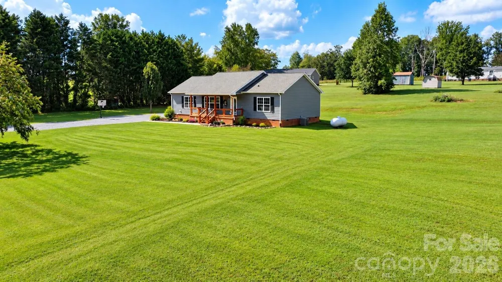 1046 Edgemont Terrace Morganton, NC 28655