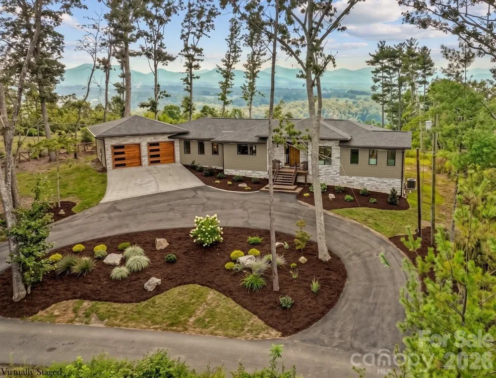 98 Running Ridge Road Asheville, NC 28804