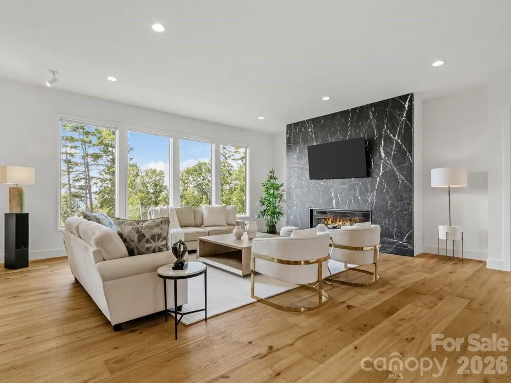 98 Running Ridge Road Asheville, NC 28804