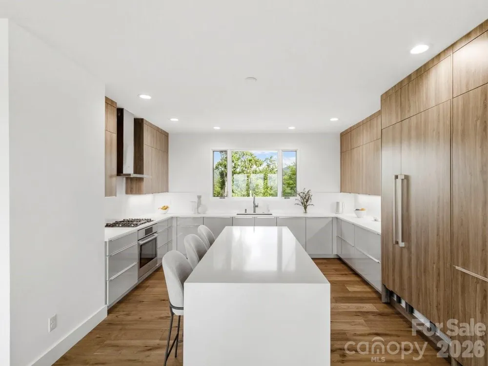 98 Running Ridge Road Asheville, NC 28804