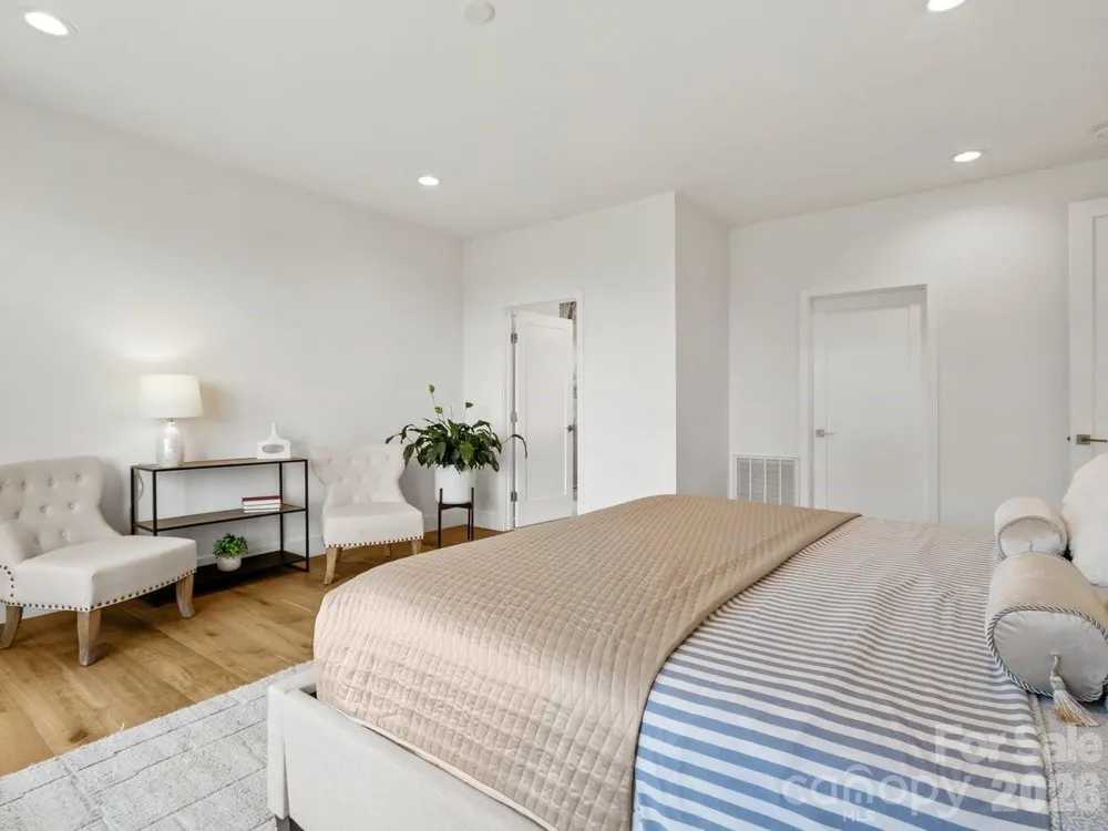 98 Running Ridge Road Asheville, NC 28804