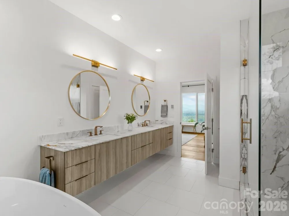 98 Running Ridge Road Asheville, NC 28804