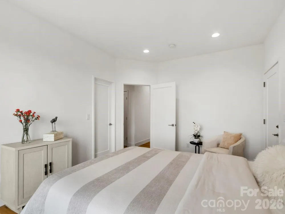 98 Running Ridge Road Asheville, NC 28804