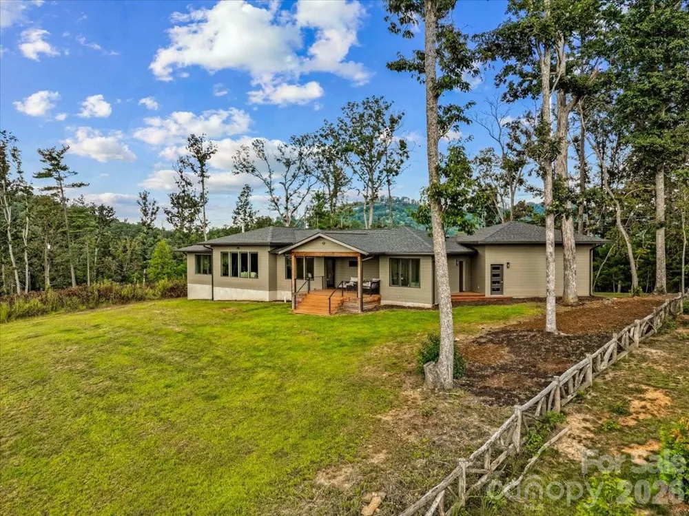 98 Running Ridge Road Asheville, NC 28804