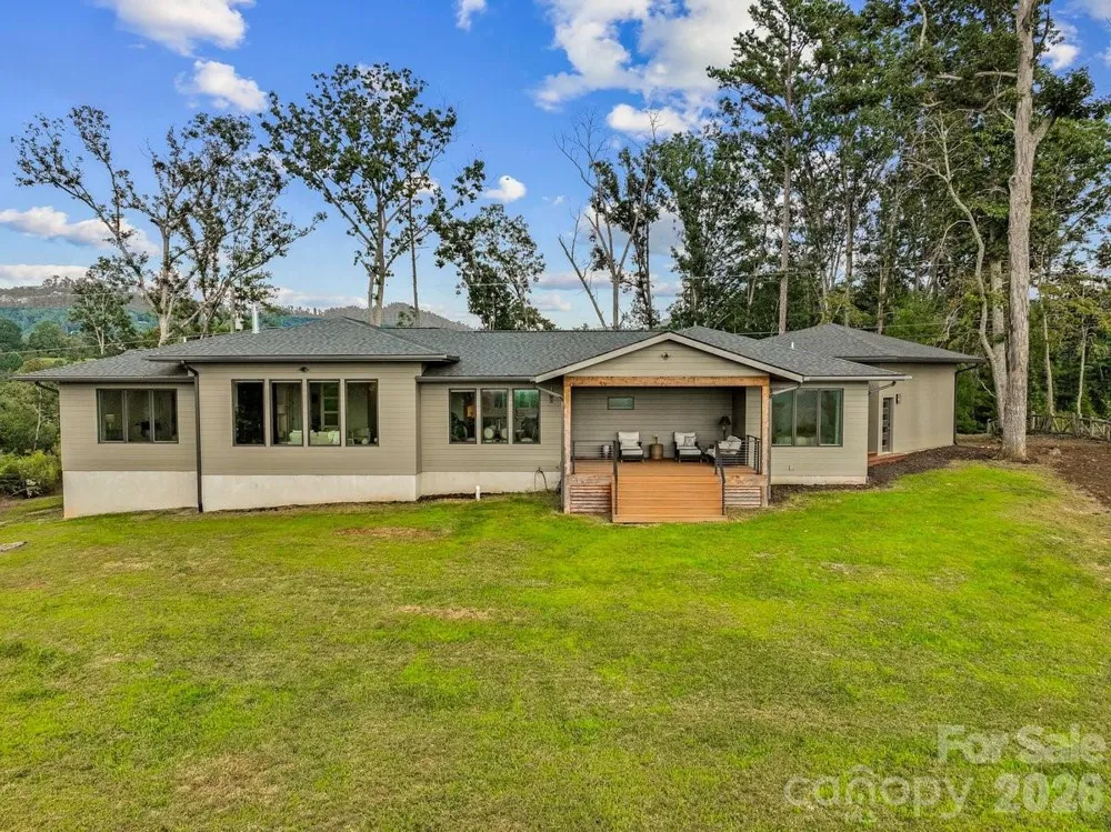 98 Running Ridge Road Asheville, NC 28804