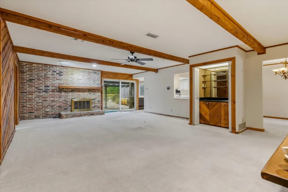 13121 Pennystone Drive Farmers Branch, TX 75244