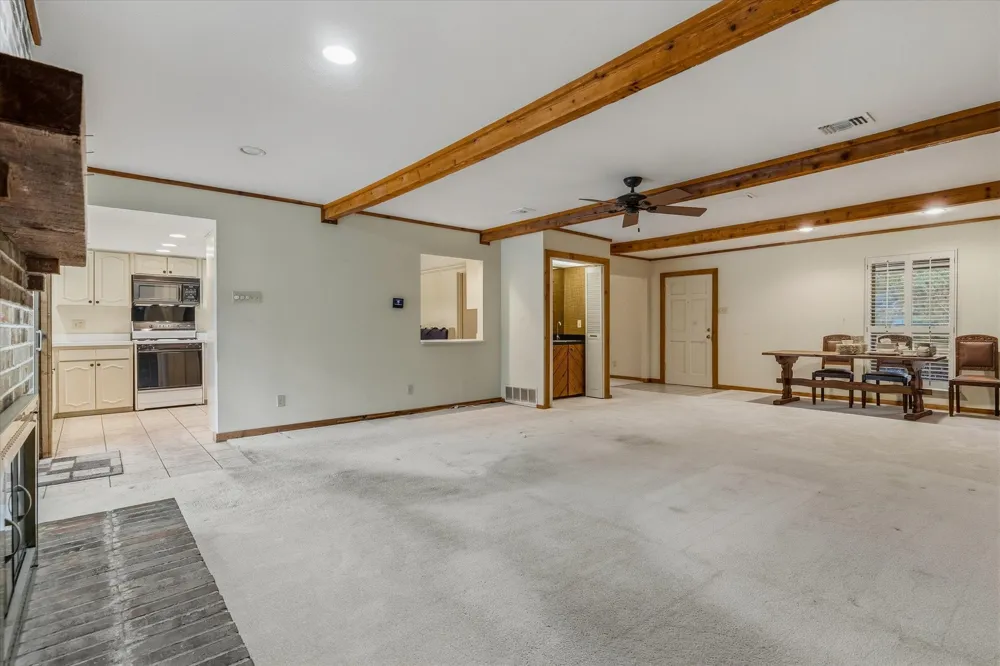 13121 Pennystone Drive Farmers Branch, TX 75244