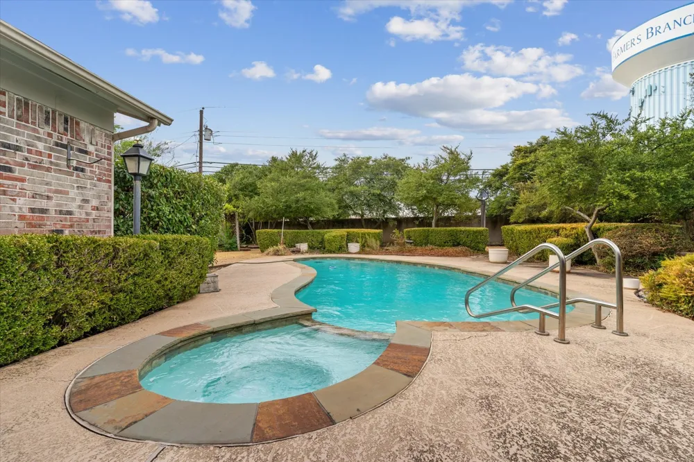 13121 Pennystone Drive Farmers Branch, TX 75244
