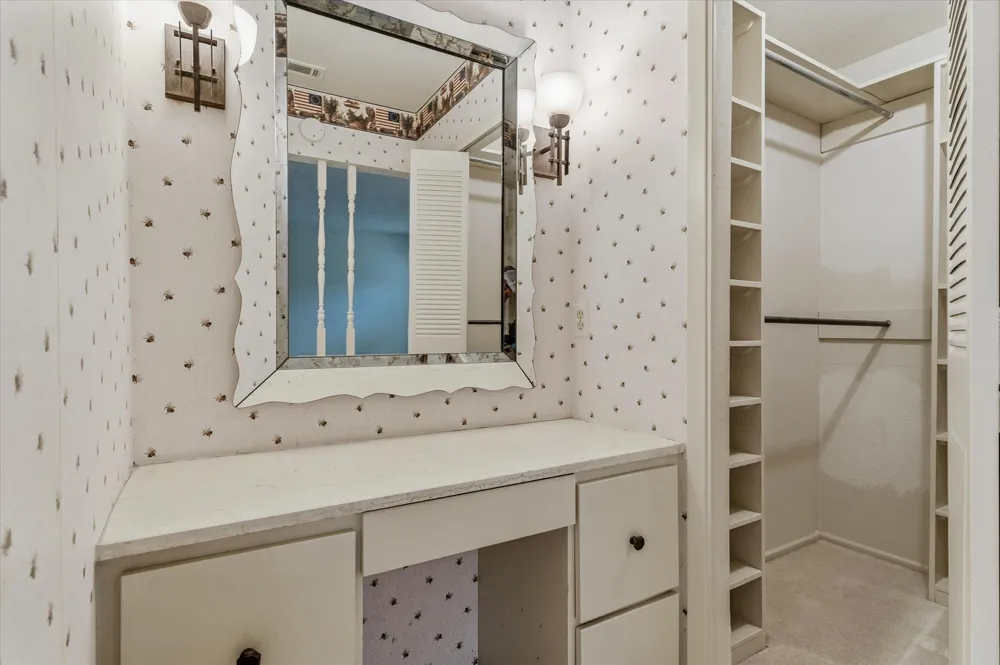 13121 Pennystone Drive Farmers Branch, TX 75244